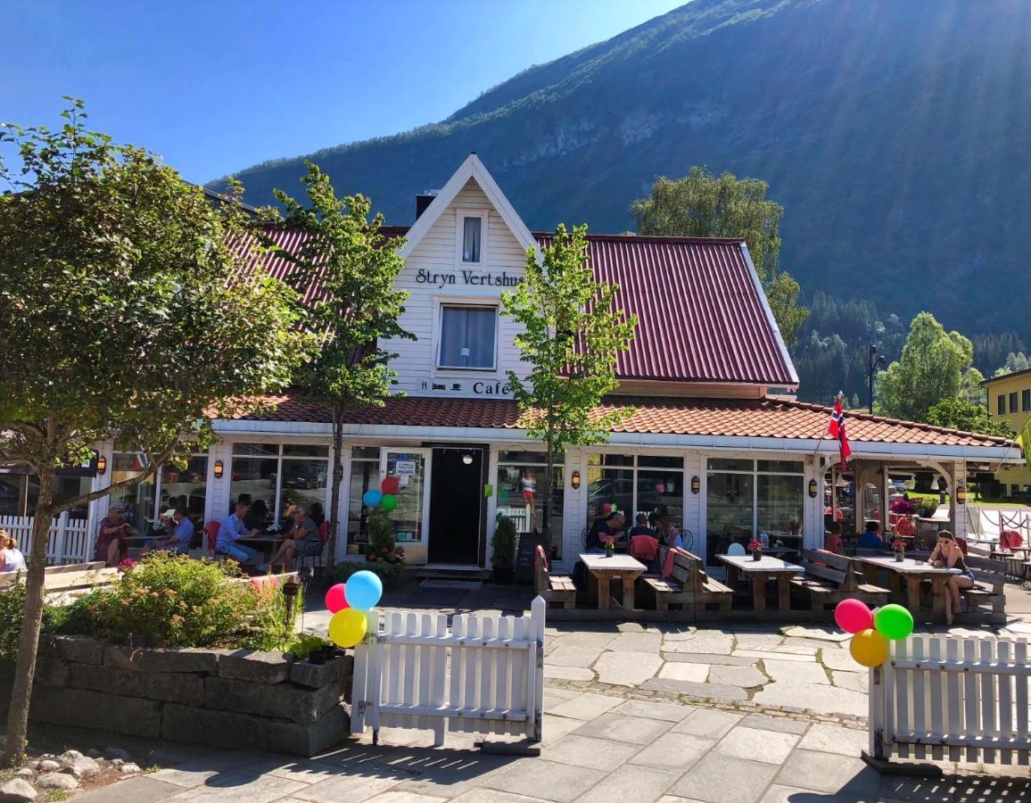 Stryn Kaffebar & Vertshus Exteriér fotografie